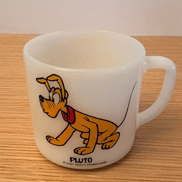 Vintage Federal Walt Disney Production Pluto Milk Glass Mug - Picture 1 of 6